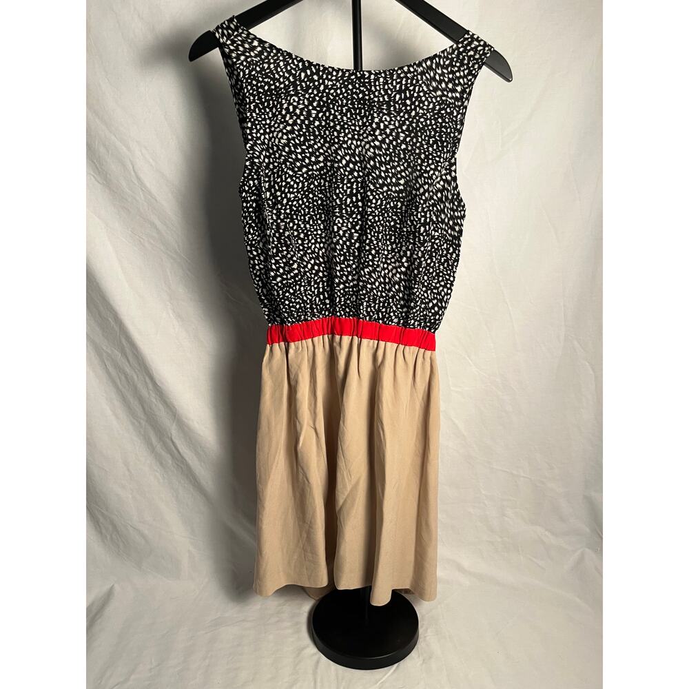 Cynthia Vincent 100% Silk Dress Size M – Scoop Back Print Top Red Waist Beige